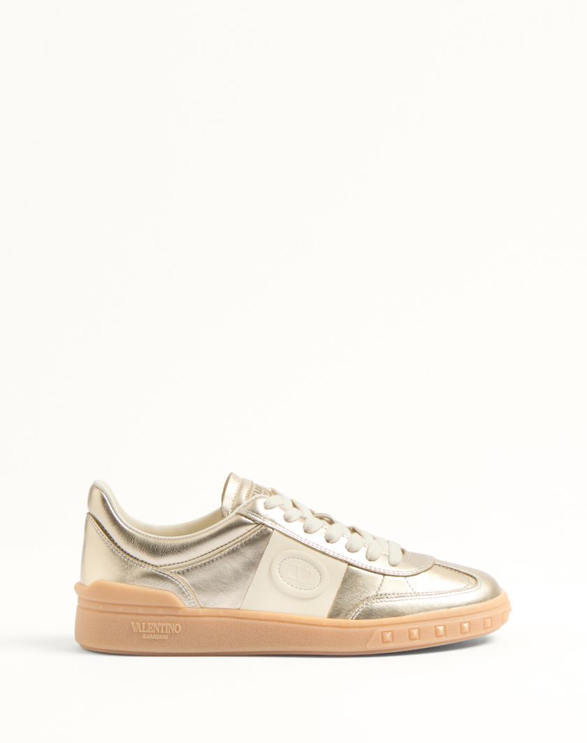 Valentino Handbags Sneaker Upvillage In Vitello Laminato Con Banda In Vitello Nappato per Donna in Bianco/platino | Valentino IT Offerte
