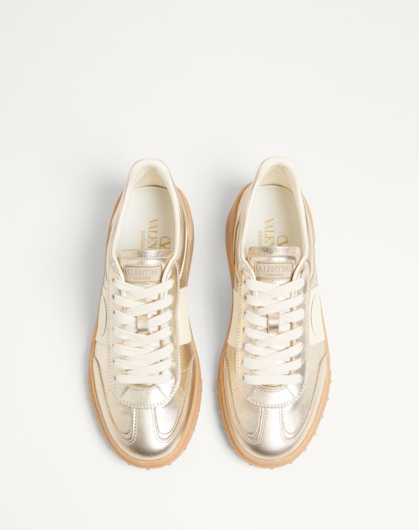 Valentino Handbags Sneaker Upvillage In Vitello Laminato Con Banda In Vitello Nappato per Donna in Bianco/platino | Valentino IT Offerte