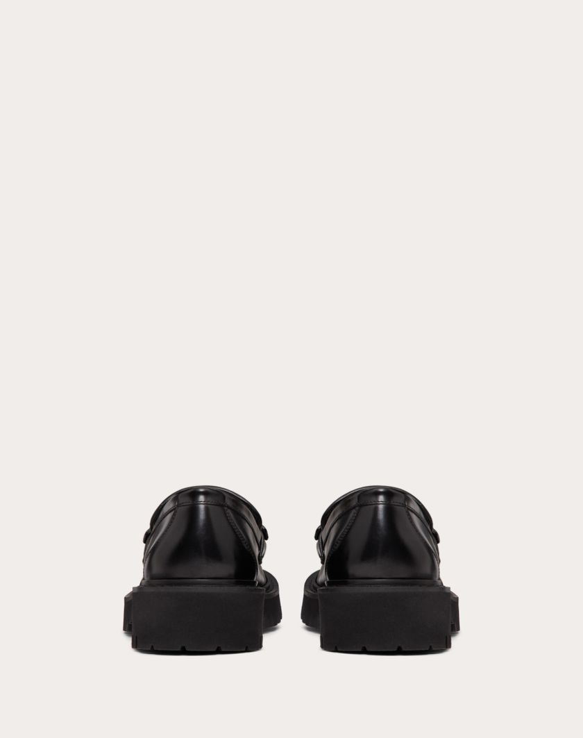 Valentino Handbags Mocassino Vlogo Signature In Vitello per Donna in Nero | Valentino IT Offerta Pasqua
