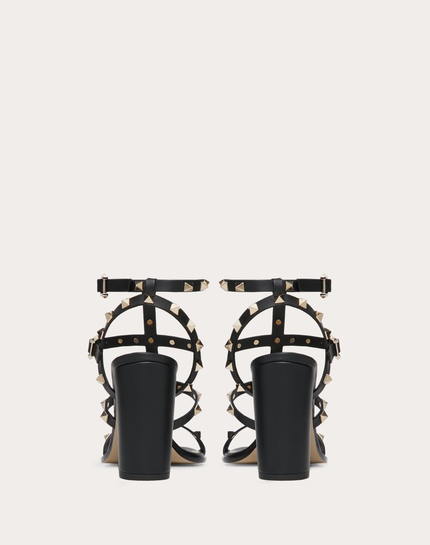 Valentino Handbags Sandalo Rockstud Con Cinturini 90mm per Donna in Nero | Valentino IT Grandi sconti
