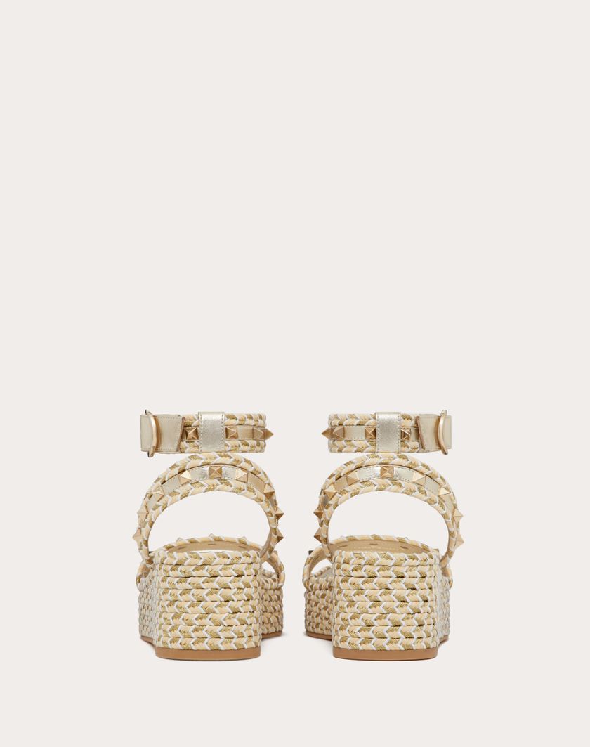 Valentino Handbags Sandalo Flatform Rockstud In Nappa Laminata 45mm per Donna in Naturale/avorio/oro/platino | Valentino IT Super Saving Price