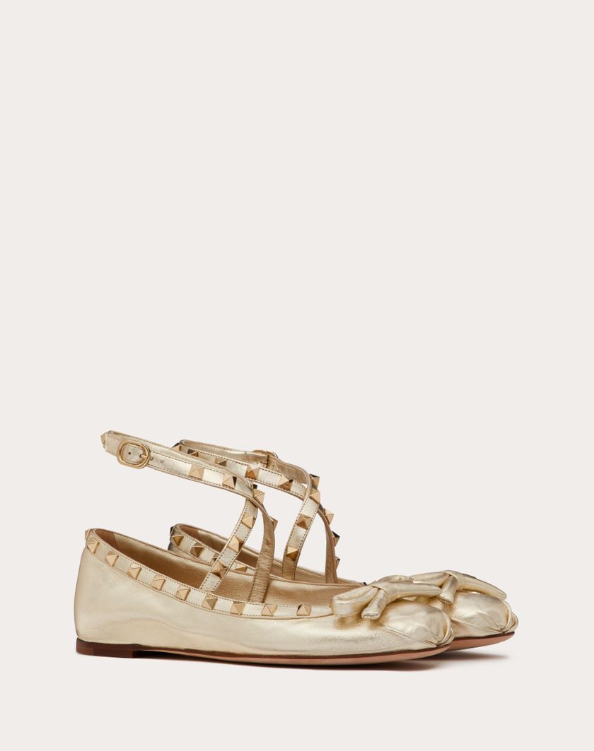 Valentino Handbags Ballerina Rockstud In Nappa Laminata per Donna in Platino | Valentino IT Vendita Economica