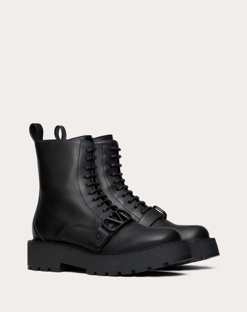 Valentino Handbags Combat Boot Vlogo Signature In Vitello 45mm per Donna in Nero | Valentino IT Offerta San Valentino