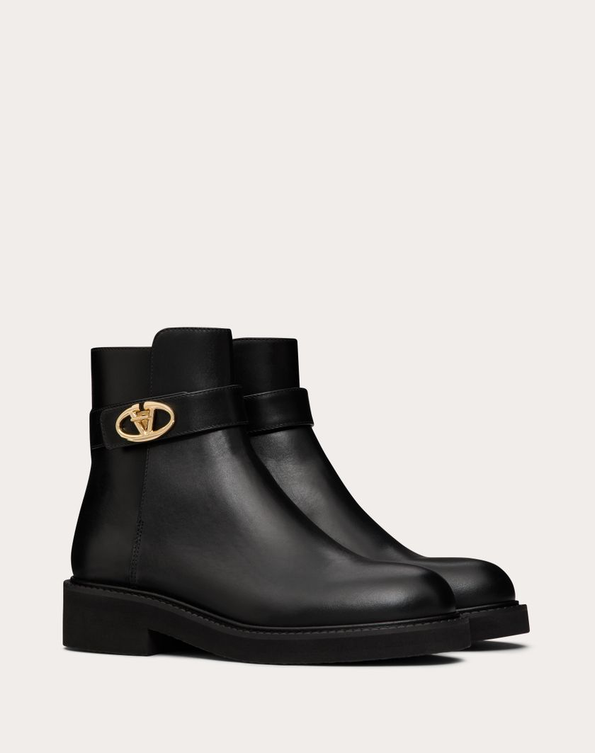 Valentino Handbags Stivaletto Vlogo Locker In Vitello 40mm per Donna in Nero | Valentino IT Smaltimento dello stoccaggio