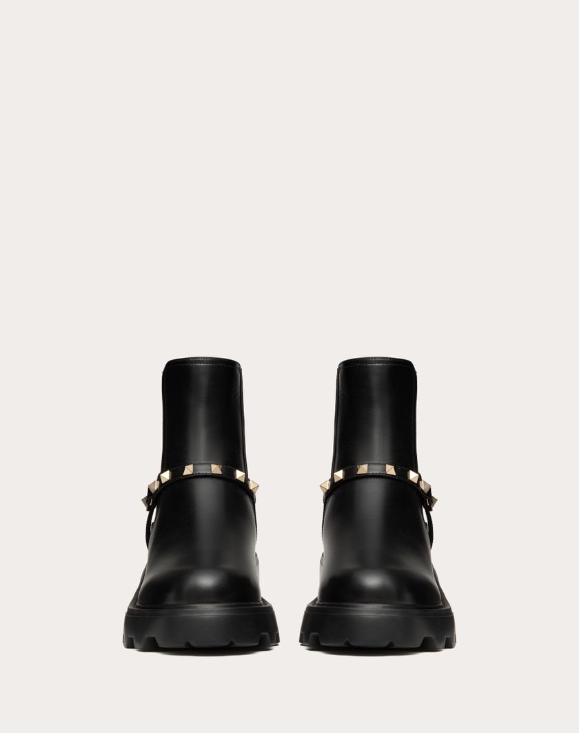 Valentino Handbags Beatle Rockstud In Vitello 55mm per Donna in Nero | Valentino IT Online Outlet