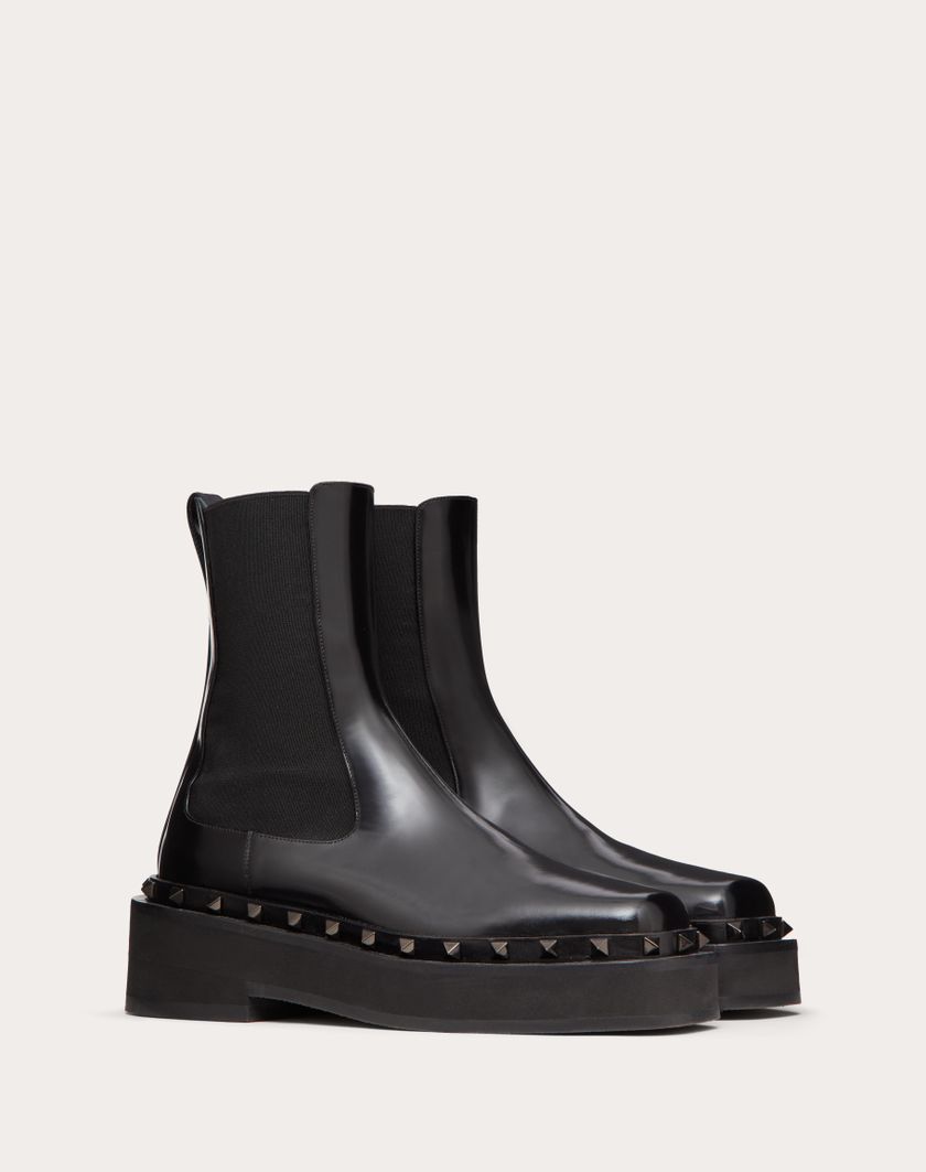 Valentino Handbags Beatle Rockstud M-way In Vitello E Borchie In Tono 50mm per Donna in Nero | Valentino IT Offerte esclusive
