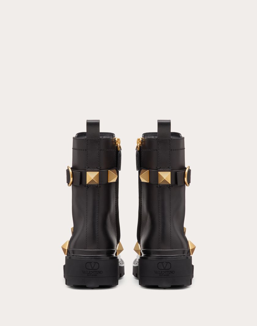 Valentino Handbags Combat Boot Roman Stud In Vitello 40mm per Donna in Nero | Valentino IT Liquidazione