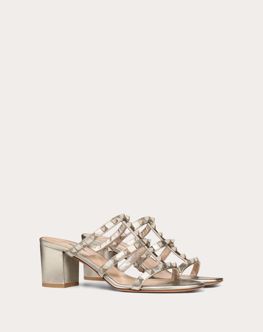 Valentino Handbags Sandalo Slider Rockstud In Vitello Metallizzato 60mm per Donna in Skin | Valentino IT Ritorno libero