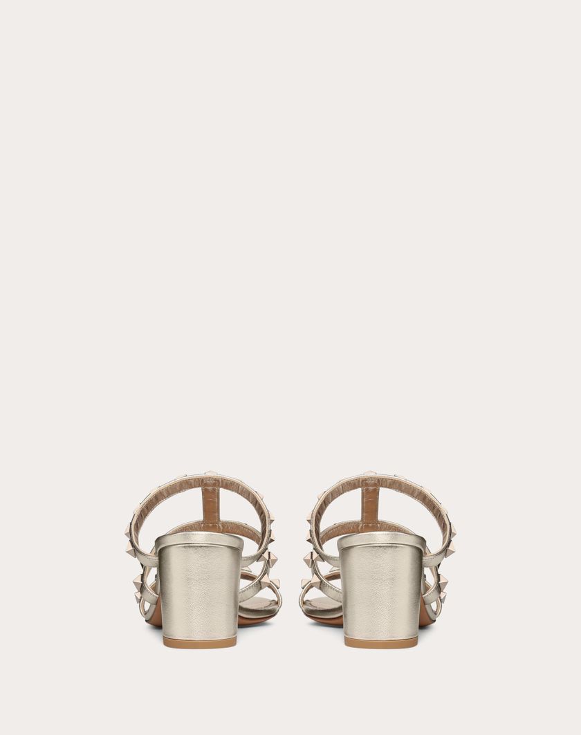 Valentino Handbags Sandalo Slider Rockstud In Vitello Metallizzato 60mm per Donna in Skin | Valentino IT Ritorno libero