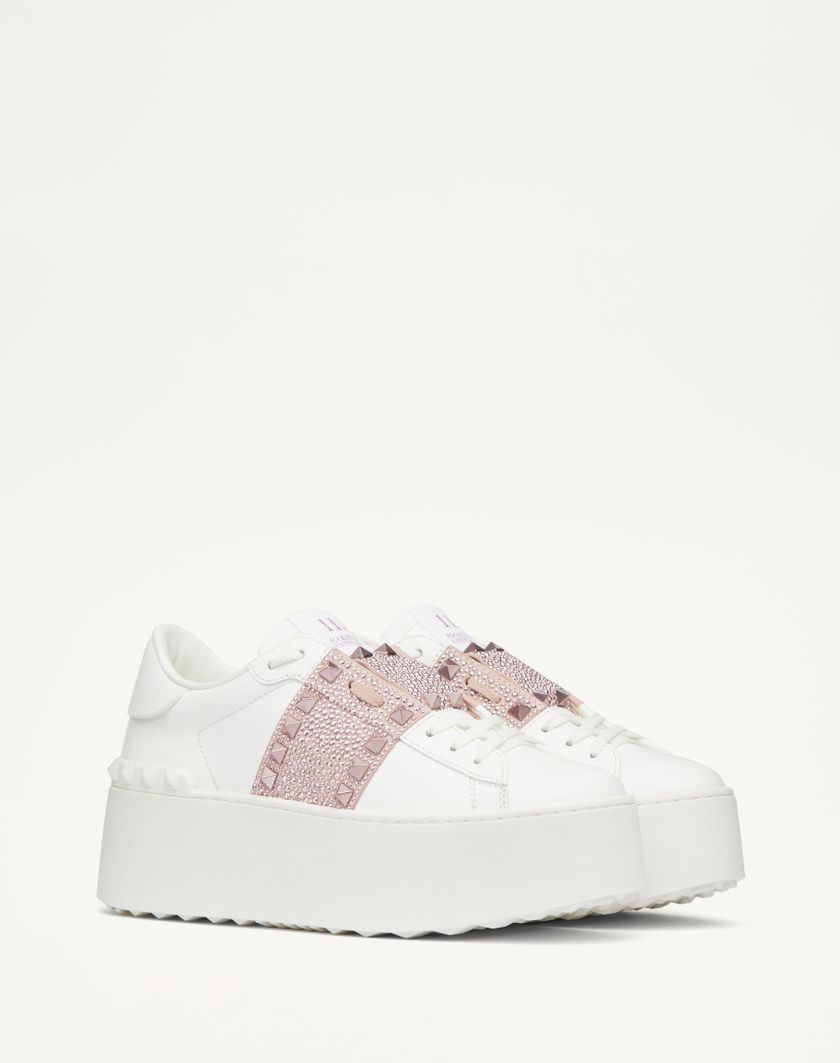 Valentino Handbags Sneaker Flatform Rockstud Untitled In Vitello Con Micro Borchie per Donna in Bianco/rose Quartz/rosa Chiaro | Valentino IT Duty-free