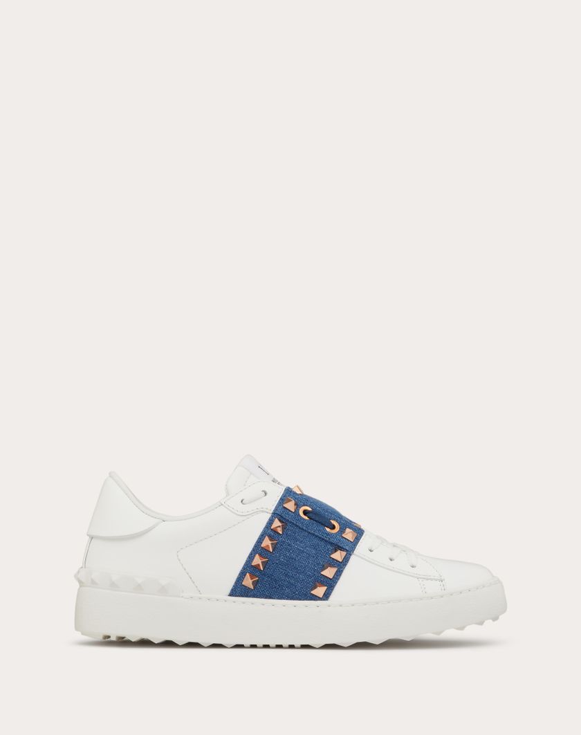 Valentino Handbags Sneaker Rockstud Untitled In Vitello Con Banda In Denim per Donna in Denim/bianco | Valentino IT Italia