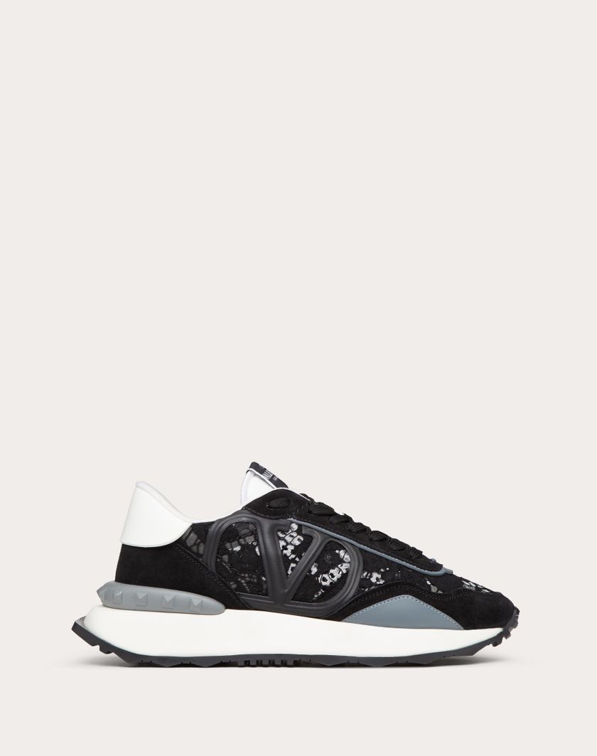 Valentino Handbags Sneaker Lacerunner In Pizzo E Mesh per Donna in Nero/pastel Grey/stone | Valentino IT Negozi Online