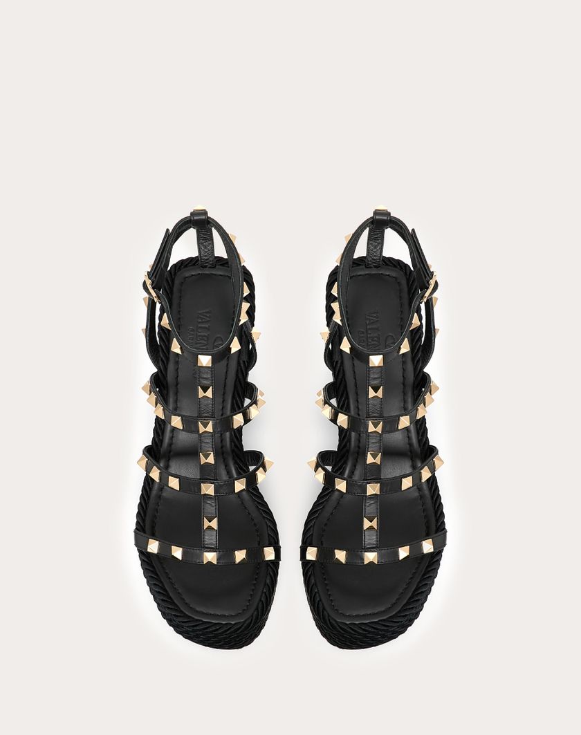 Valentino Handbags Sandalo Zeppa Rockstud Con Cinturini In Vitello 95mm per Donna in Poudre | Valentino IT Shopping Online
