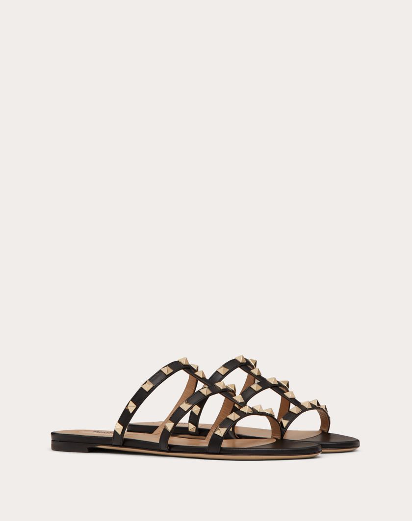 Valentino Handbags Sandalo Slider Basso Rockstud In Vitello per Donna in Nero | Valentino IT Novità
