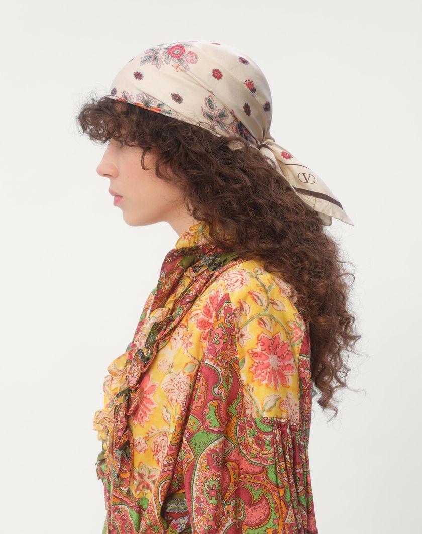 Valentino Handbags Foulard Papier Floral In Seta per Donna in Avorio/marrone | Valentino IT Offerta per la Festa della Mamma