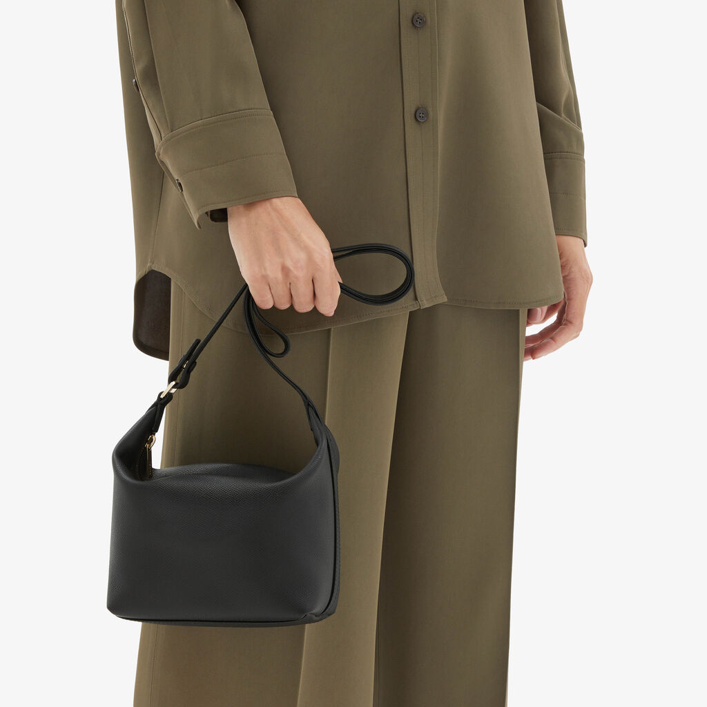 Valextra Borsa a mano mochi da Donna di Lusso in Pelle Nera | Valextra Negozio