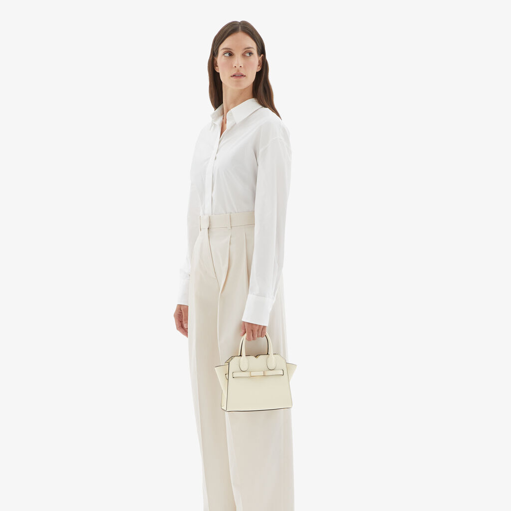 Valextra Borsa a Tracolla Milano Micro | Pelle di vitello Millepunte Soft | Bianco Pergamena | Valextra Affare Del Giorno