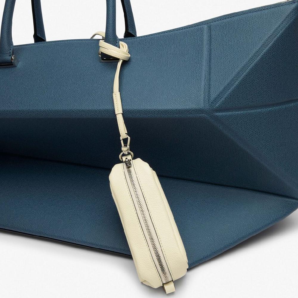 Valextra Micro beauty-case/Micro bag in Pelle Bianca | Valextra 2025