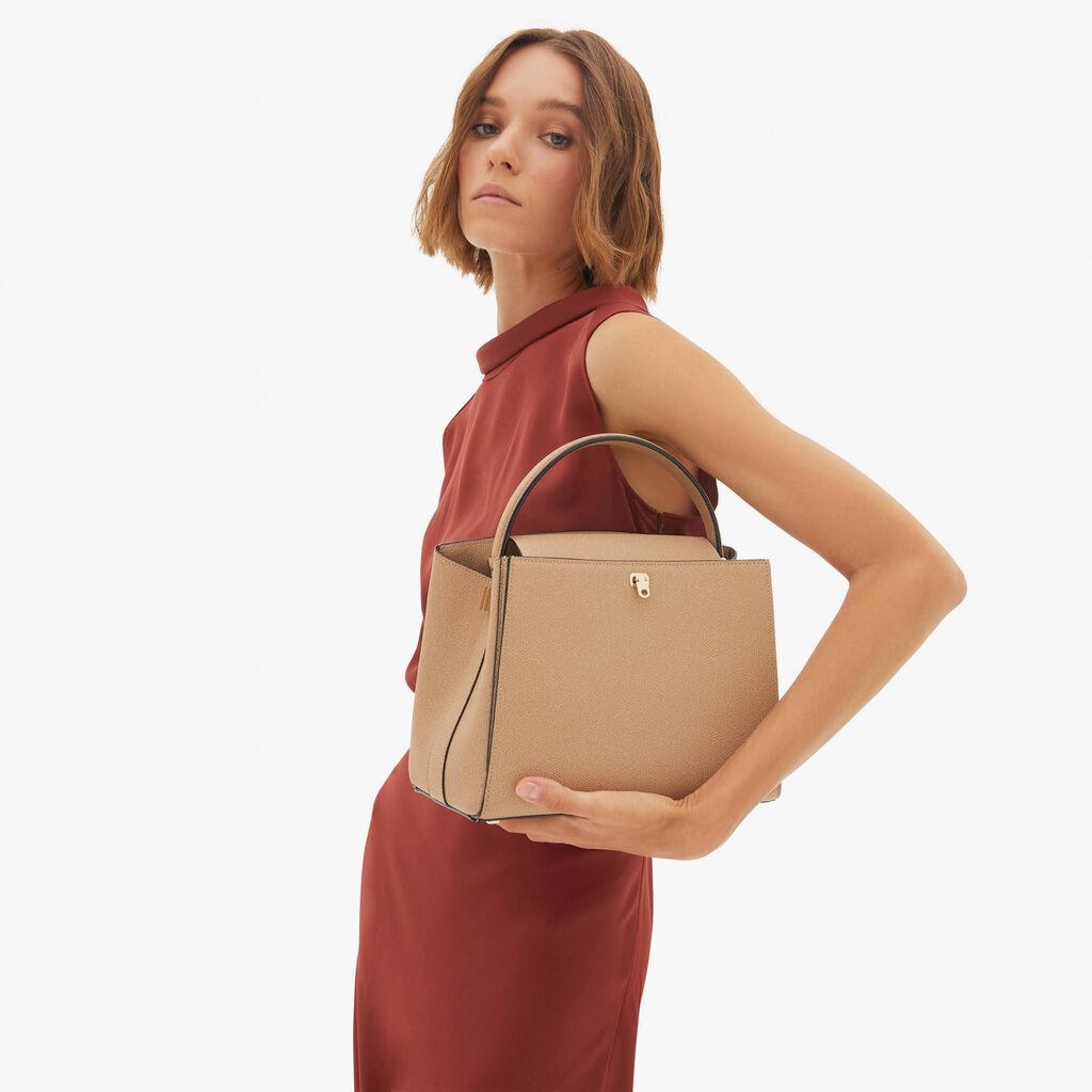 Valextra Borsetta a mano in Pelle Beige con tracolla | Valextra Brera Soddisfazione Garantita