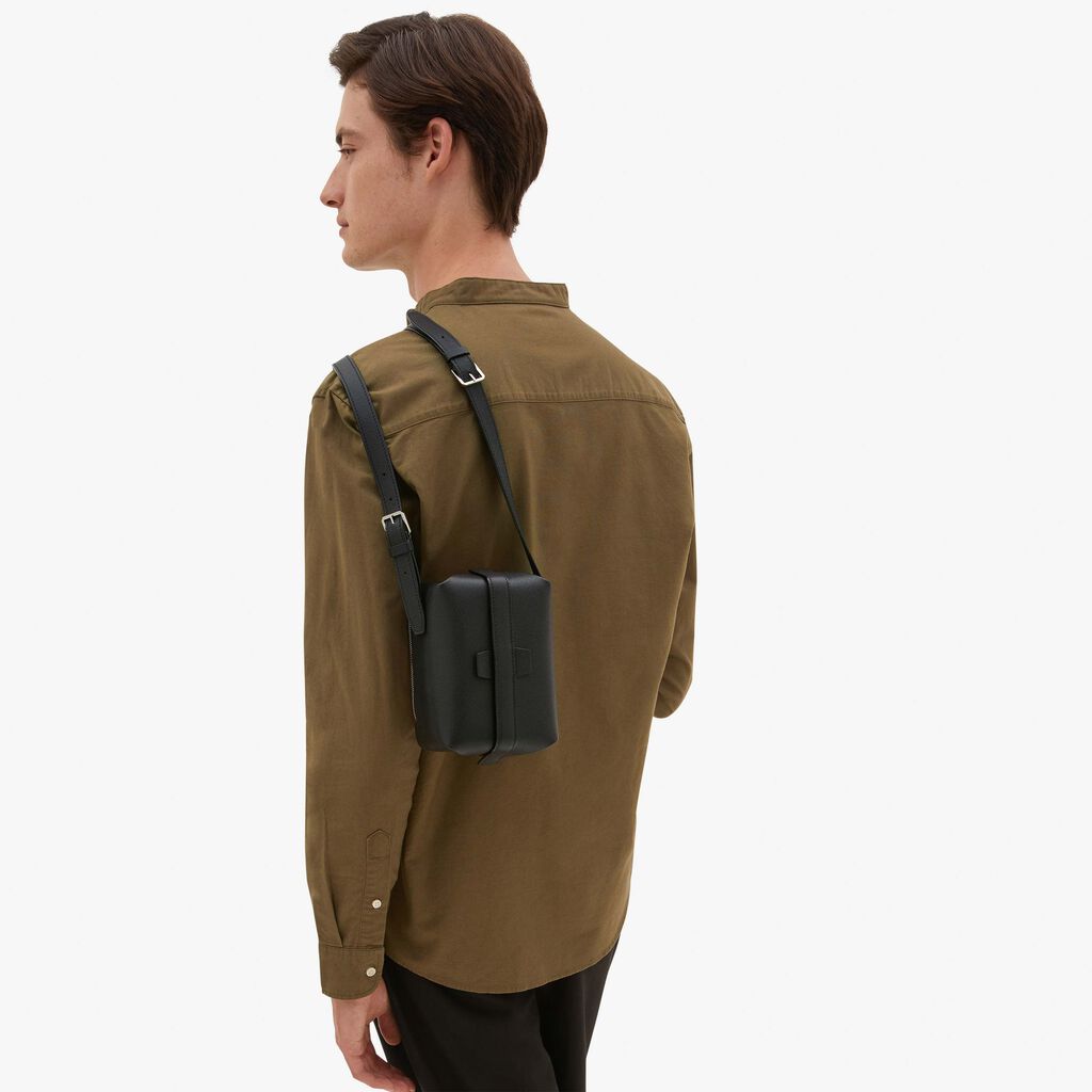 Valextra Borsa a tracolla Mini in Pelle Nera | Valextra Tric Trac Italy