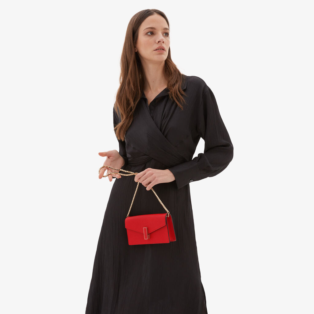 Valextra Pochette semplice e compatta in Pelle Rossa | Valextra Iside Offerte