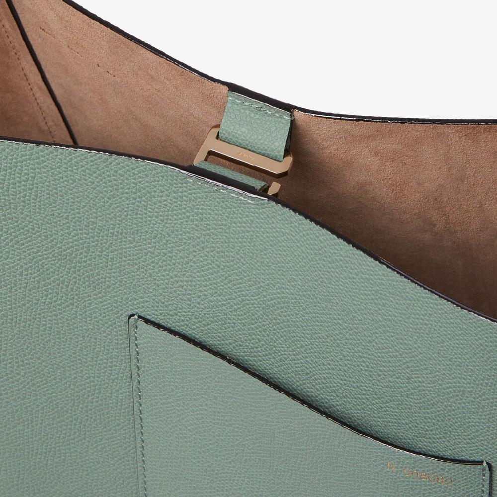 Valextra Borsa a Secchiello Soft Media | Pelle di vitello Millepunte | Verde Eucalipto | Valextra Prezzo Ridotto