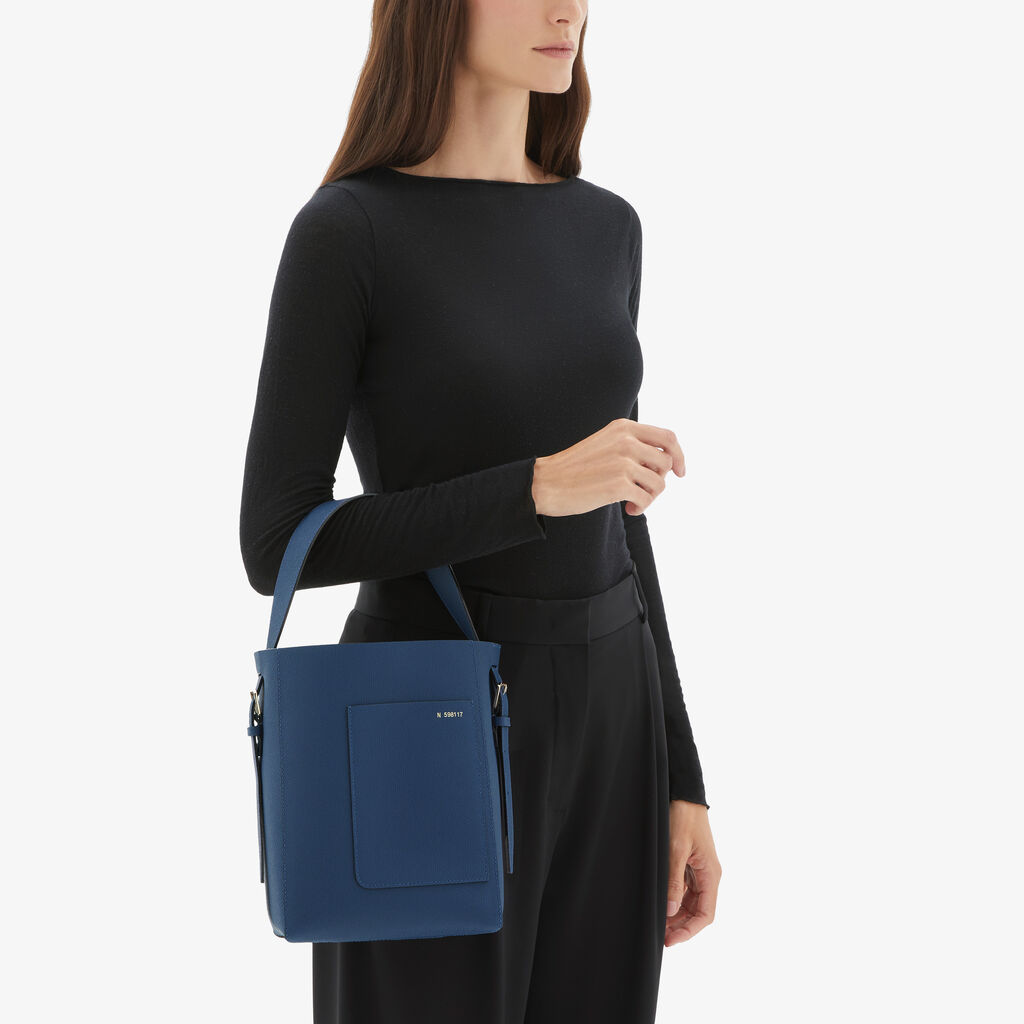 Valextra Borsa a secchiello da Donna in Pelle Blu Zaffiro | Valextra Soft Nuova