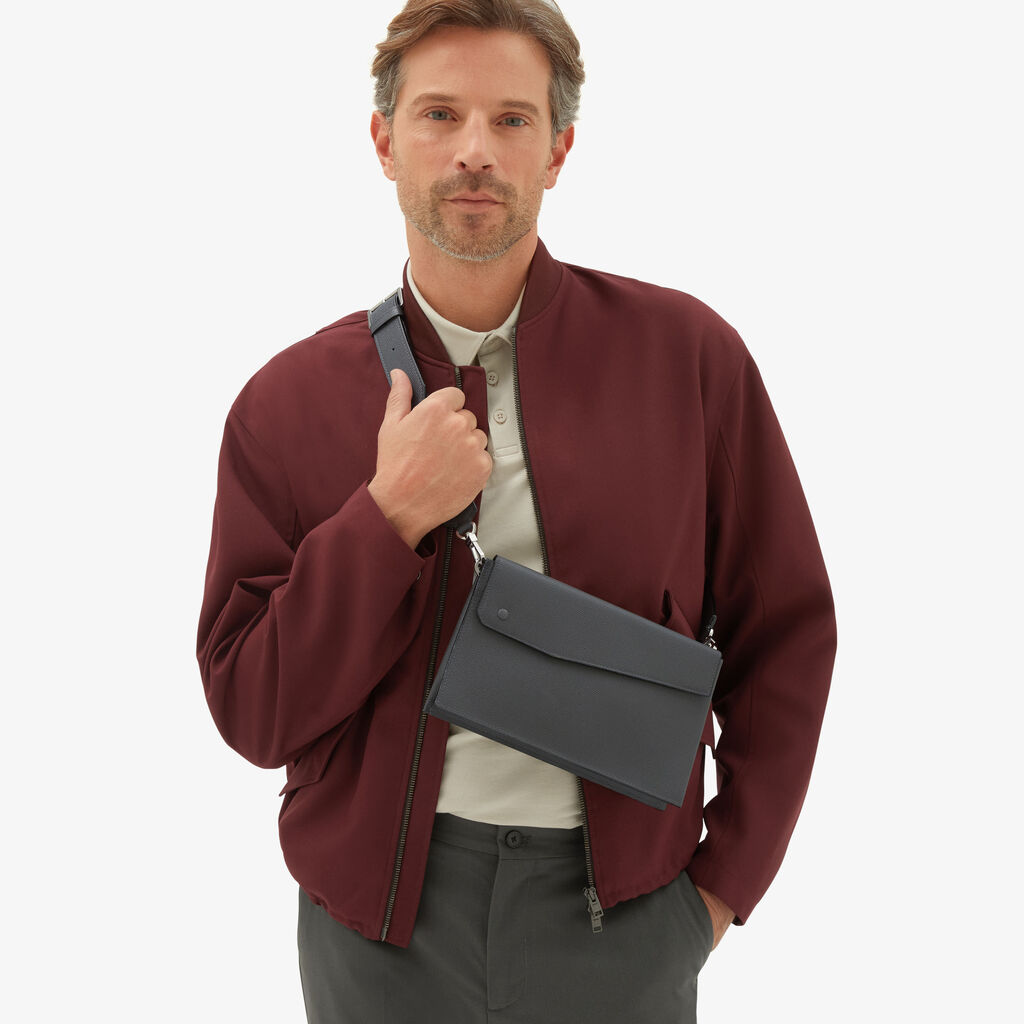 Valextra Borsa a tracolla da Uomo Mini in Pelle Grigia | Valextra Pocket Nuova