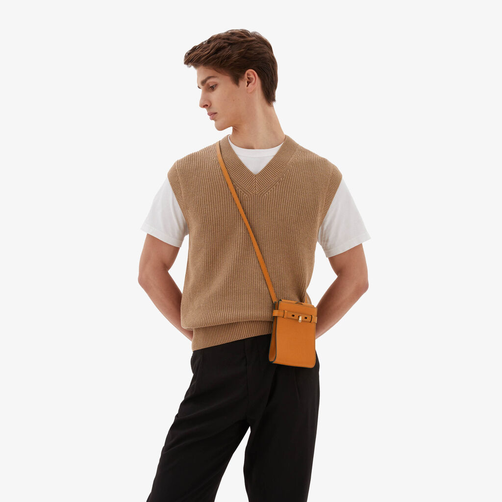 Valextra Borsa a tracolla Micro in Pelle Marrone | Valextra Brera Italy