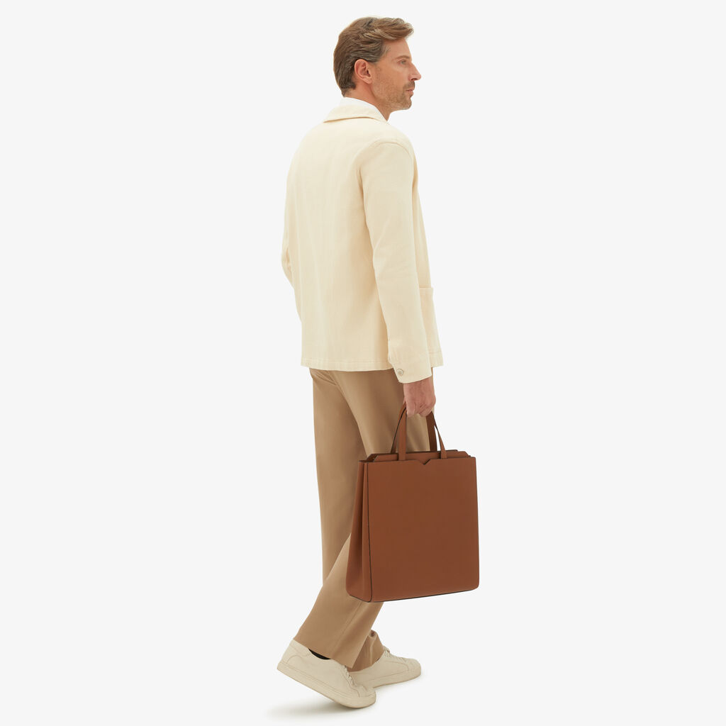 Valextra Borsa Shopping Uomo di Lusso in Pelle Marrone | Valextra V-Line Offerta
