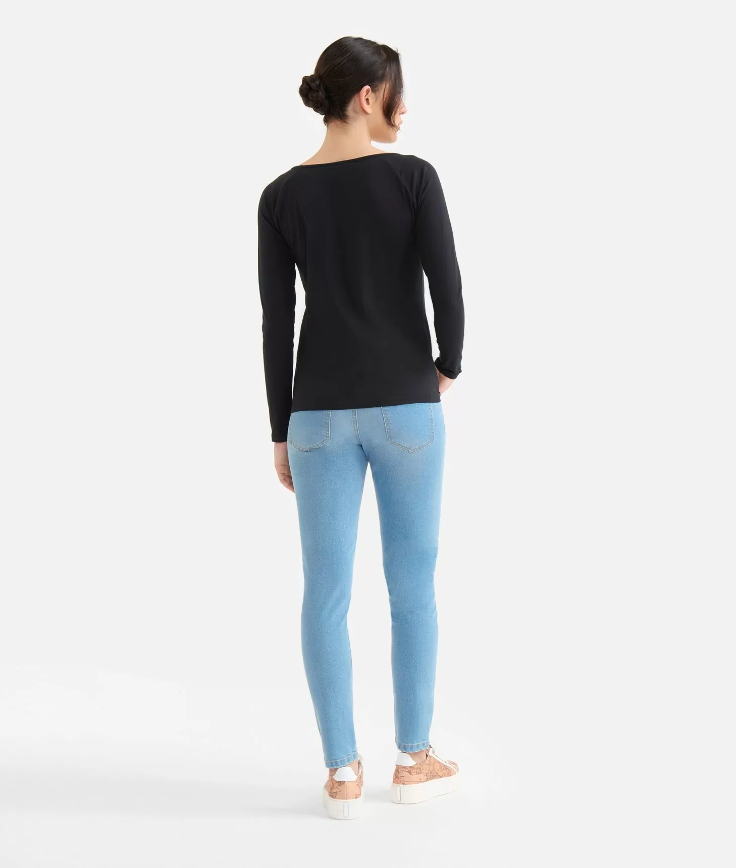 Alviero martini 1a classe T-shirt a maniche lunghe in jersey di cotone stretch con spicchi Geo Classic Nera Saldi Di Fabbrica