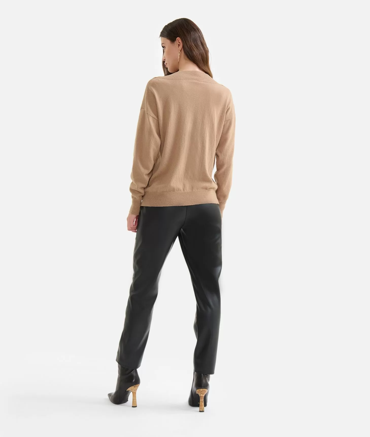 Alviero martini 1a classe Maglia in filato misto cashmere con bottoni Geo Classic Cammello Spedizione Gratuita